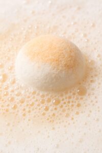 Peaches & Cream Bath Bomb