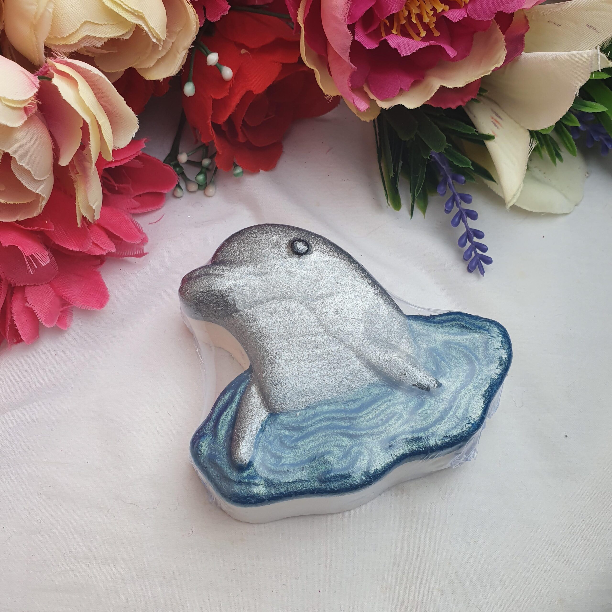 Dolphin Bath Art Bomb