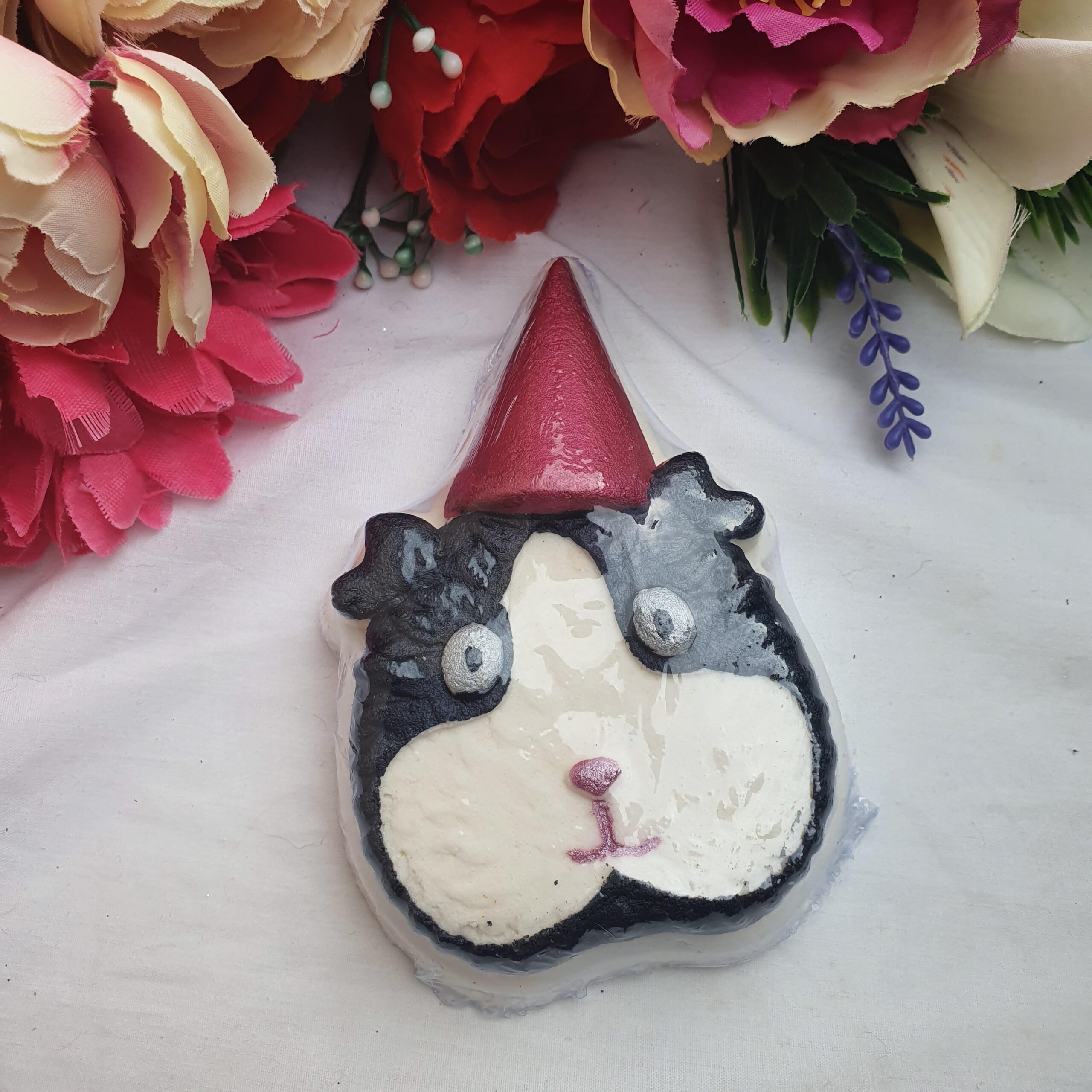 Guinea Pig Bath Art Bomb (Black)