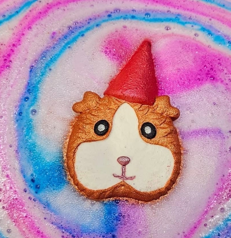 Guinea Pig Bath Art Bomb (Orange)