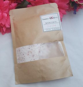 Blush Clouds Foaming Bath Salts